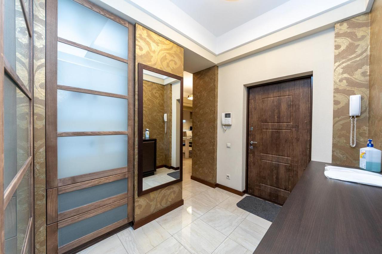 Apartments On Besarabka Киев Екстериор снимка
