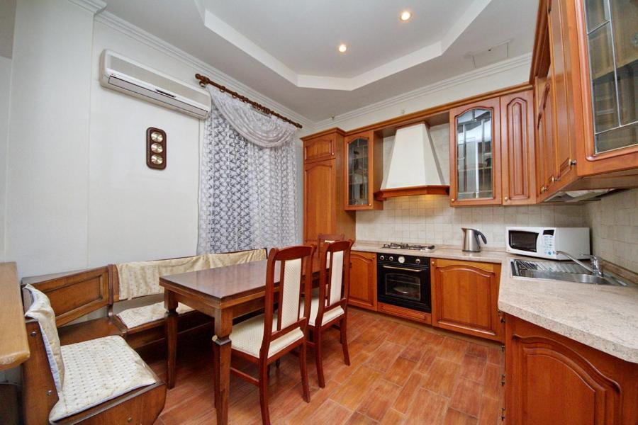 Apartments On Besarabka Киев Екстериор снимка