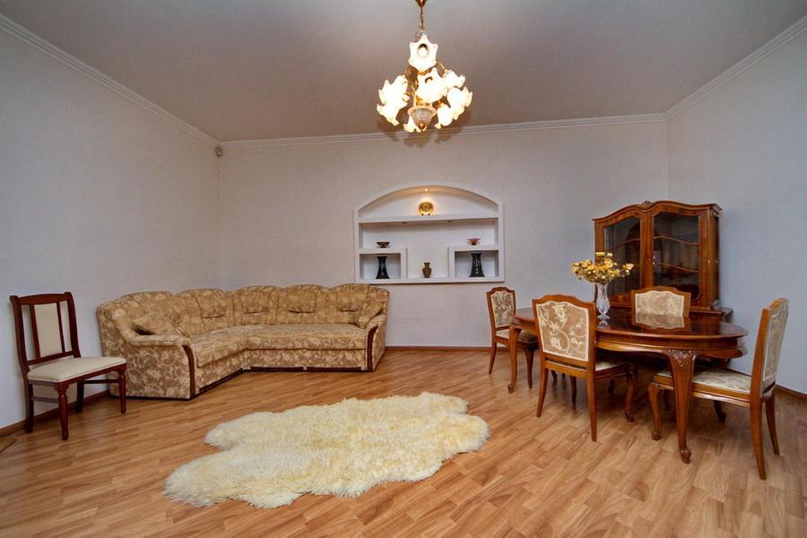 Apartments On Besarabka Киев Екстериор снимка