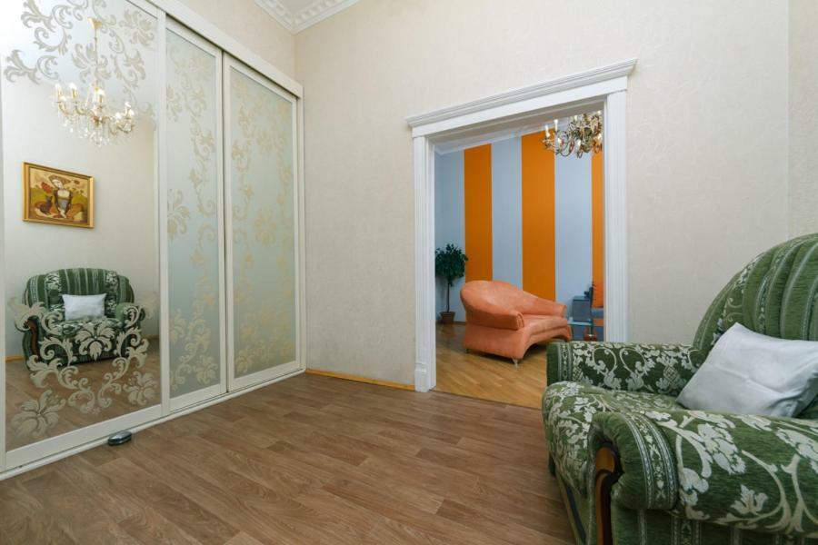 Apartments On Besarabka Киев Екстериор снимка